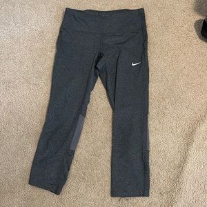 Nike Grey Capri Leggings Size XS